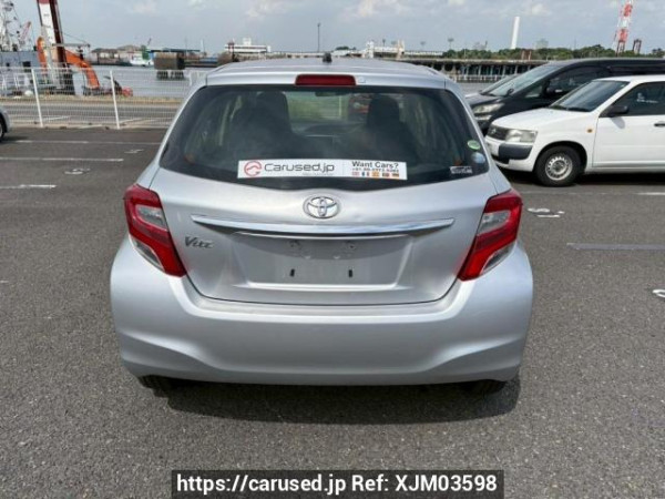 Used 2014 AT toyota vitz KSP130 Image[5]