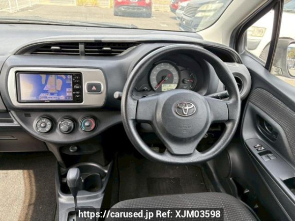 Used 2014 AT toyota vitz KSP130 Image[20]