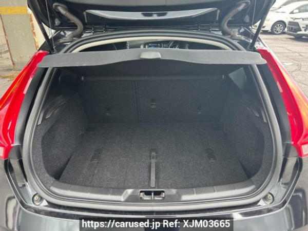 Used 2013 AT volvo v40 MB4164T Image[8]