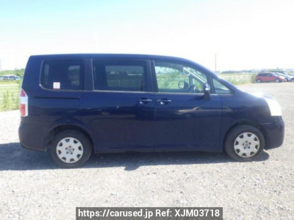 Used 2007 AT toyota noah ZRR70G Image[7]