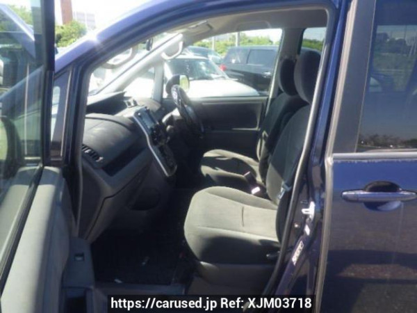 Used 2007 AT toyota noah ZRR70G Image[12]