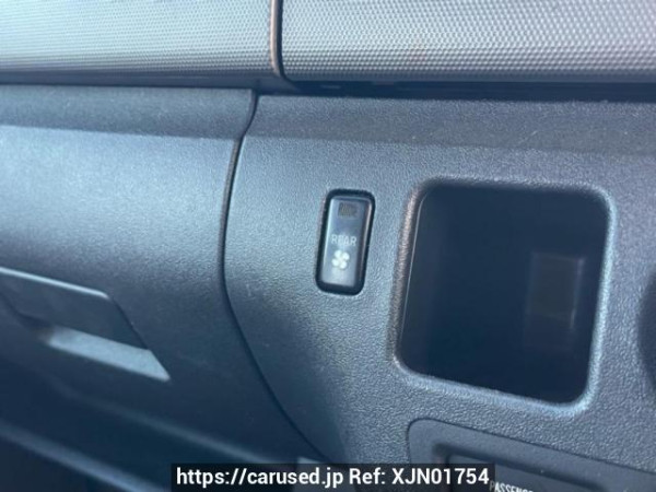 Used 2005 AT toyota hiace-van KDH205V Image[25]