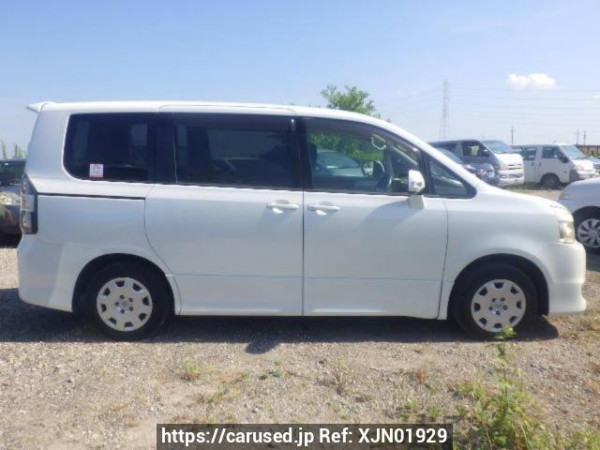 Used 2007 AT toyota voxy ZRR70W Image[7]