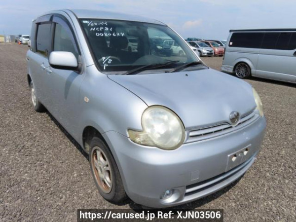 Used 2004 AT toyota sienta NCP81G Image[0]