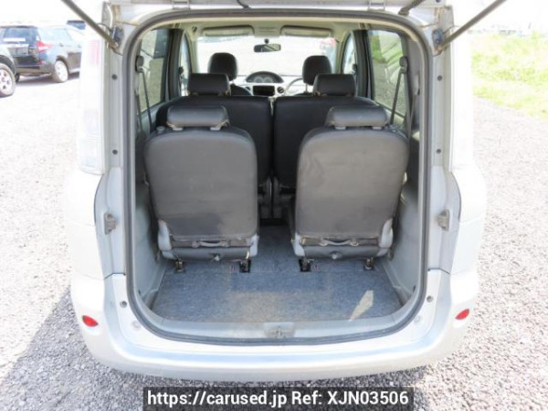 Used 2004 AT toyota sienta NCP81G Image[8]