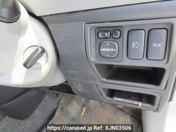 Used 2004 AT toyota sienta NCP81G Image[25]