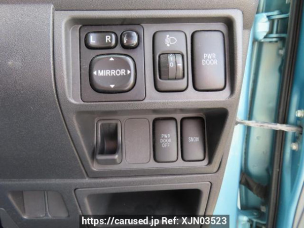 Used 2005 AT toyota sienta NCP81G Image[27]