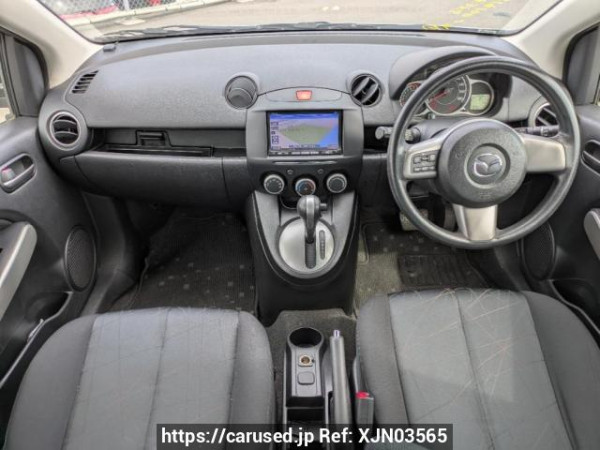 Used 2011 AT mazda demio DE3FS Image[18]