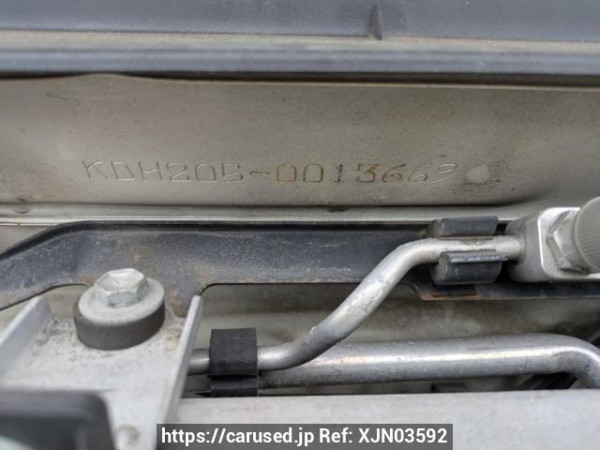 Used 2005 AT toyota hiace-van KDH205K Image[13]