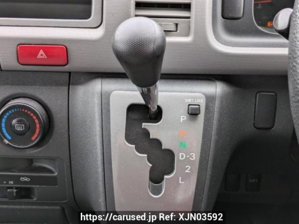 Used 2005 AT toyota hiace-van KDH205K Image[26]