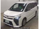 Toyota Voxy ZWR80W