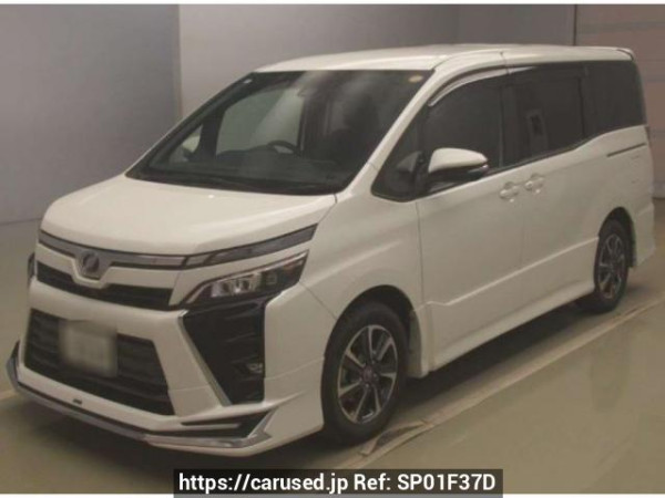 Used 2018 AT toyota voxy ZRR80W Image[0]