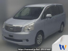 Toyota Noah ZRR70G