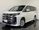 Toyota Noah ZWR95W