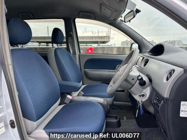 Used 2004 AT toyota sienta NCP81G Image[12]