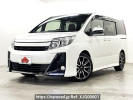 Toyota Noah DBA-ZRR80W
