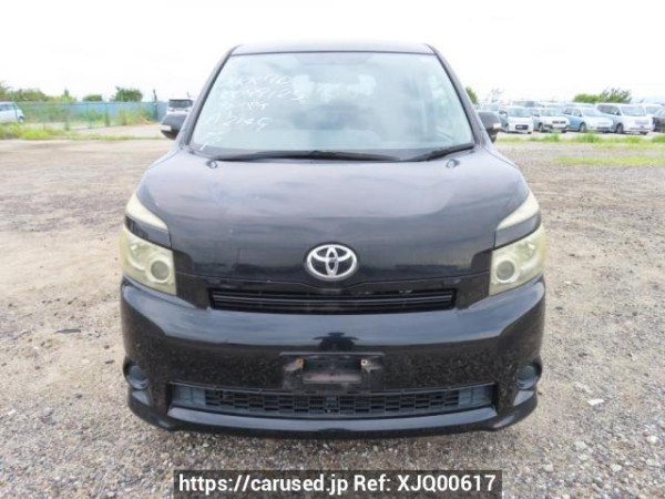 Used 2008 AT toyota voxy ZRR70G Image[1]