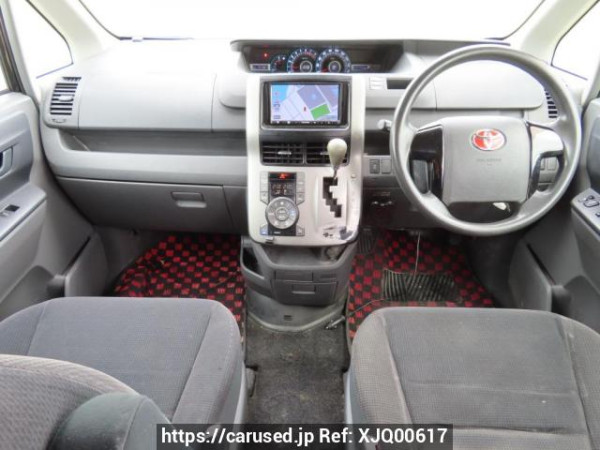 Used 2008 AT toyota voxy ZRR70G Image[21]
