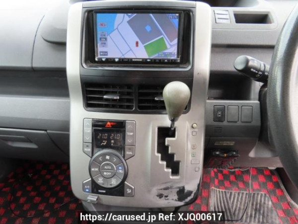 Used 2008 AT toyota voxy ZRR70G Image[26]
