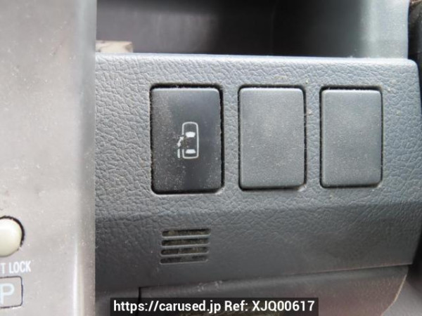 Used 2008 AT toyota voxy ZRR70G Image[30]