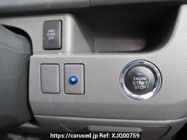 Used 2007 AT toyota voxy ZRR70W Image[30]