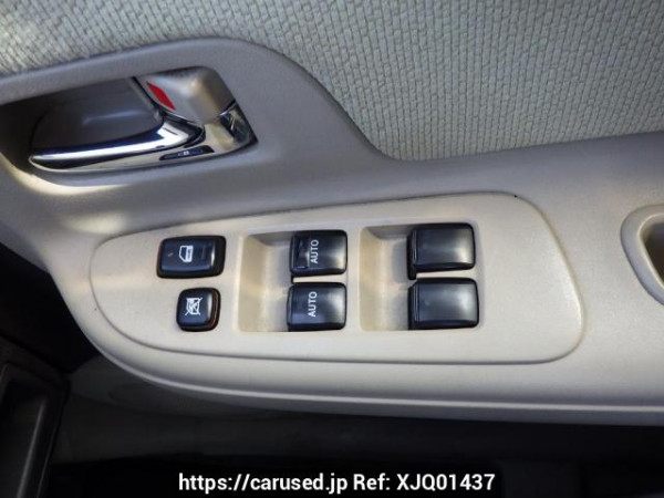 Used 2004 AT toyota sienta NCP81G Image[18]