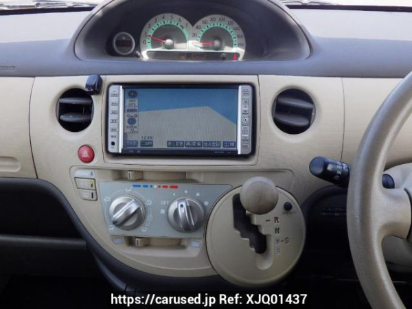 Used 2004 AT toyota sienta NCP81G Image[23]