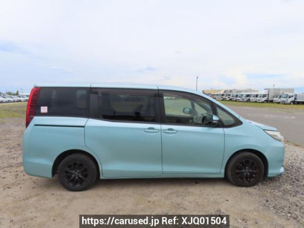 Used 2014 AT toyota noah ZRR80G Image[7]