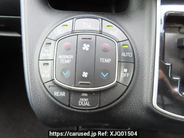 Used 2014 AT toyota noah ZRR80G Image[30]