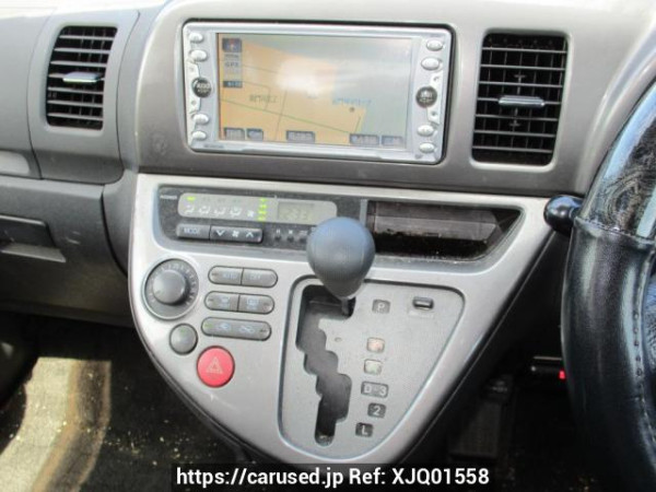 Used 2003 AT toyota wish ZNE10G Image[26]