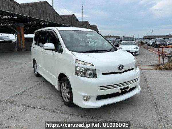 Used 2007 AT toyota voxy ZRR70W Image[0]
