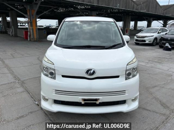 Used 2007 AT toyota voxy ZRR70W Image[1]