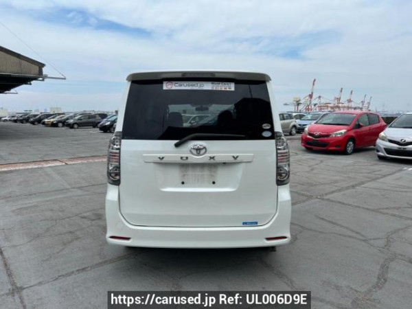 Used 2007 AT toyota voxy ZRR70W Image[5]
