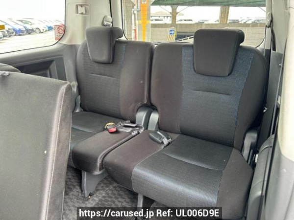 Used 2007 AT toyota voxy ZRR70W Image[17]