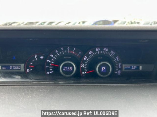 Used 2007 AT toyota voxy ZRR70W Image[26]