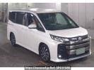 Toyota Noah MZRA90W