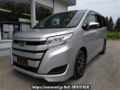 Toyota Noah ZRR85G