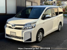 Toyota Voxy ZWR80G