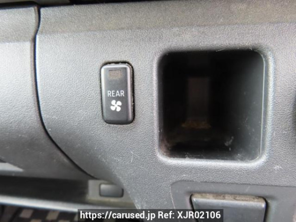 Used 2004 AT toyota hiace-van KDH200V Image[32]