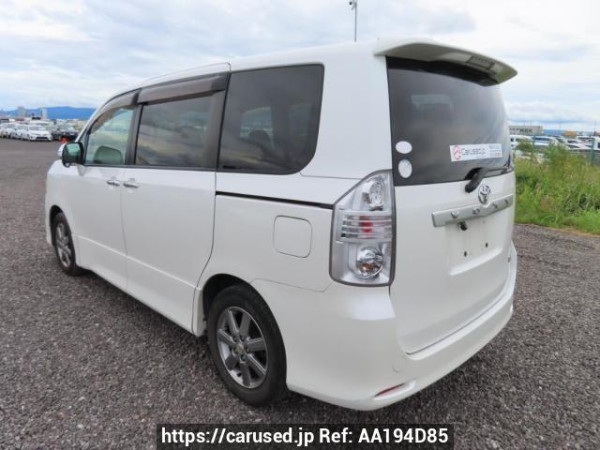 Used 2010 AT toyota voxy ZRR70W Image[4]