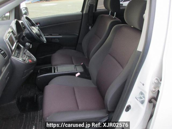 Used 2004 AT toyota wish ZNE10G Image[15]
