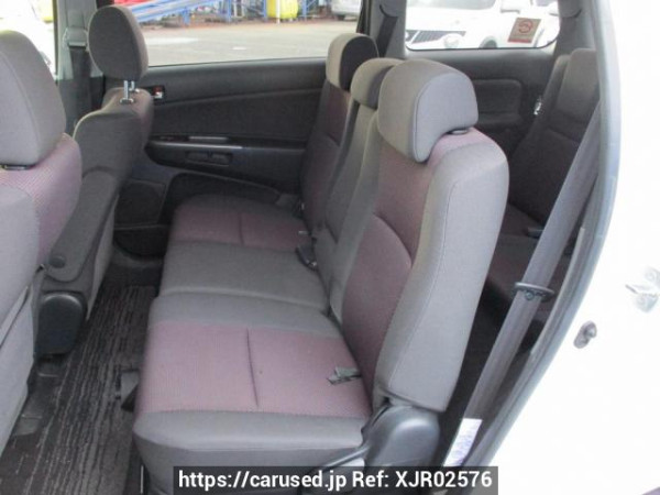 Used 2004 AT toyota wish ZNE10G Image[17]