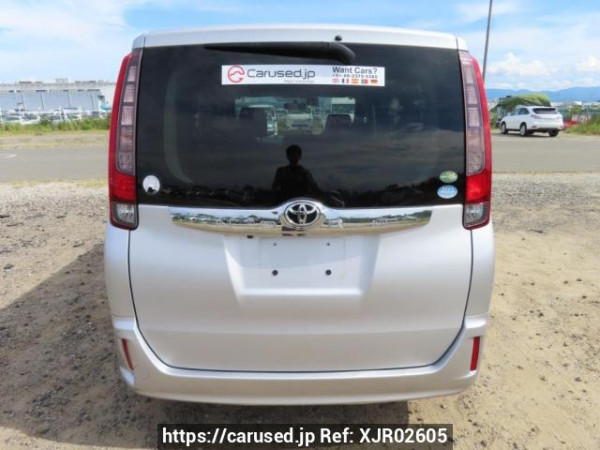 Used 2014 AT toyota noah ZRR80G Image[5]