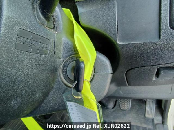 Used 2006 AT toyota regiusace-van KDH205V Image[20]