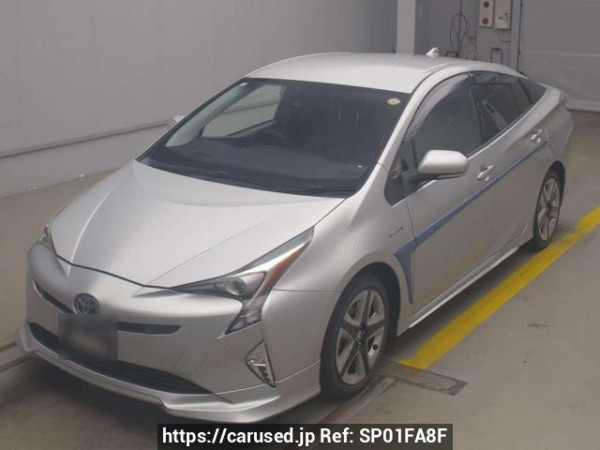 Used 2016 AT toyota prius ZVW51 Image[0]
