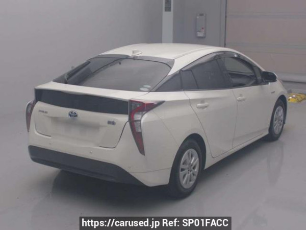 Used 2018 AT toyota prius ZVW50 Image[1]