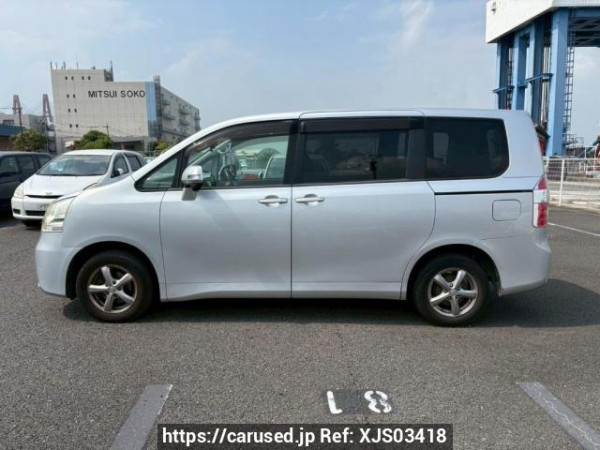 Used 2007 AT toyota noah ZRR70G Image[3]
