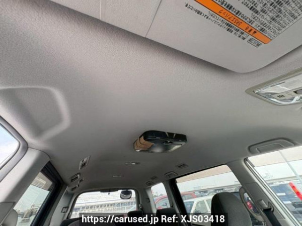 Used 2007 AT toyota noah ZRR70G Image[18]