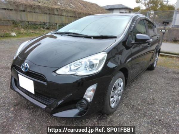 Used 2015 AT toyota aqua NHP10 Image[0]