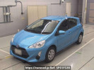 Toyota Aqua NHP10